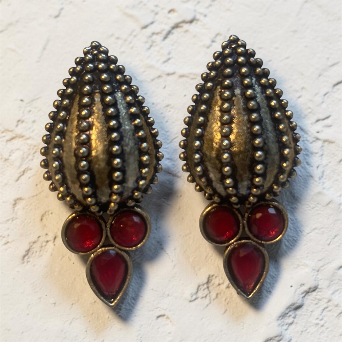 Ruby Noir Stud